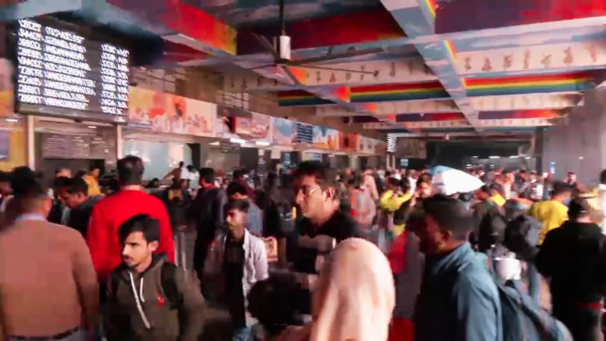 New Delhi railway stampede New Delhi railway stampede