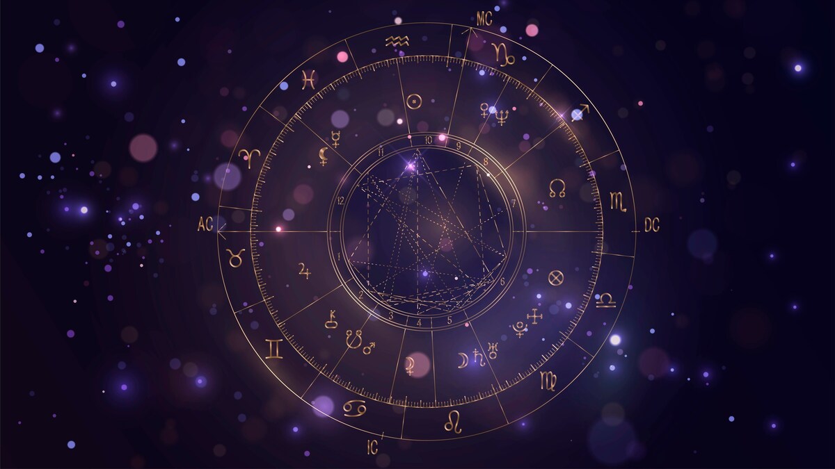 3 3