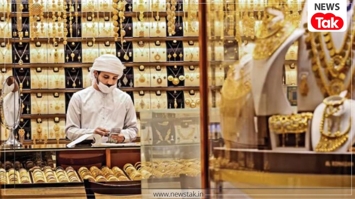 4 4