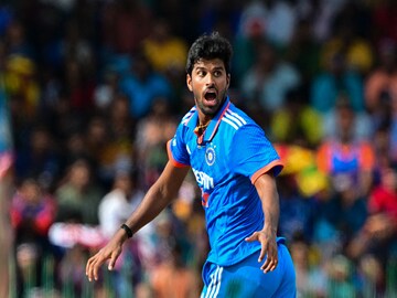 वाशिंगटन सुंदर वाशिंगटन सुंदर