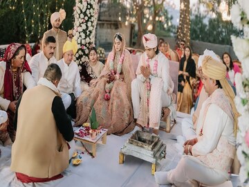 नीरज नीरज
