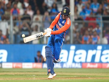 अभिषेक  अभिषेक