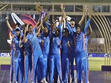 मुंबई इंडियंस मुंबई इंडियंस