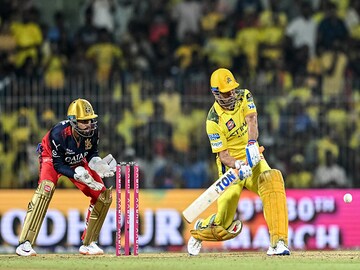 3 dhoni 3 dhoni