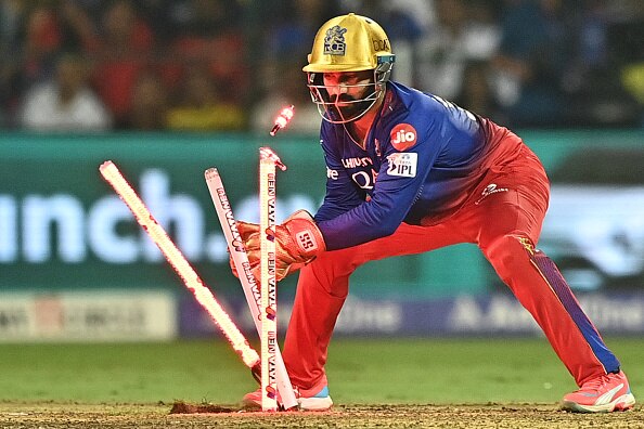 4dinesh karthik