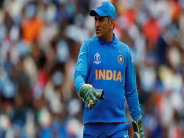 महेंद्र सिंह धोनी महेंद्र सिंह धोनी