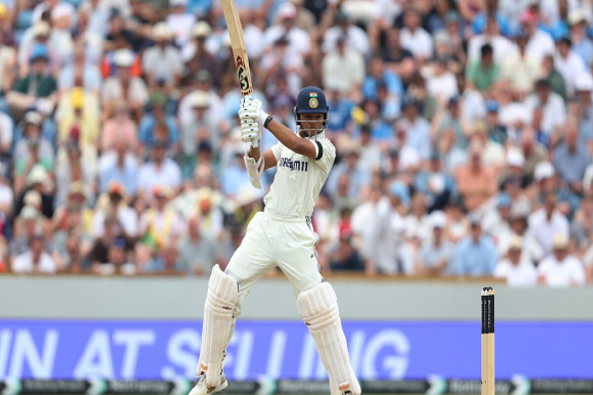 यशस्वी जायसवाल यशस्वी जायसवाल