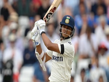 यशस्वी जायसवाल यशस्वी जायसवाल