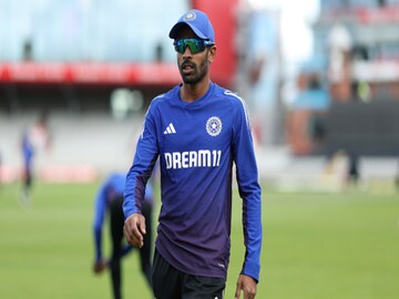 अभिमन्यु ईश्वरन अभिमन्यु ईश्वरन