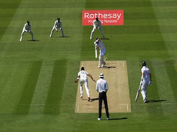 जो रूट को बोल्ड करने के दौरान बुमराह 1 जो रूट को बोल्ड करने के दौरान बुमराह 1