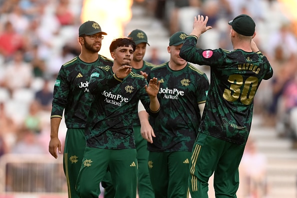 फरहान अहमद 2  फरहान अहमद 2