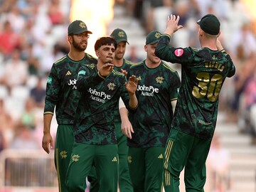 फरहान अहमद 2  फरहान अहमद 2