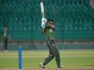 साइम अयूब 4  साइम अयूब 4