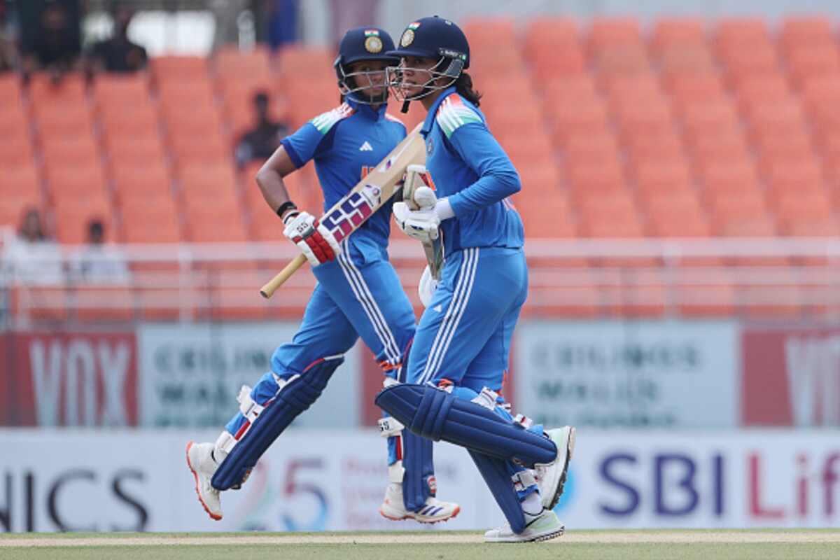 स्मृति मांधना और प्रतिका 4 स्मृति मांधना और प्रतिका 4