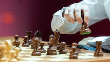 3 3