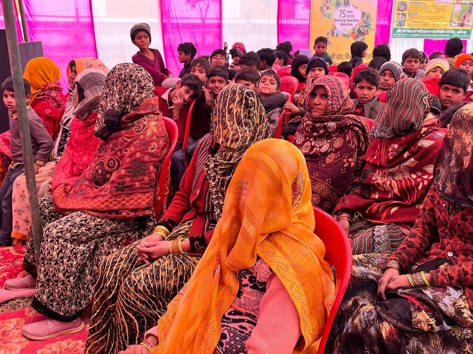 महिलाओं की दिखी भागीदारी