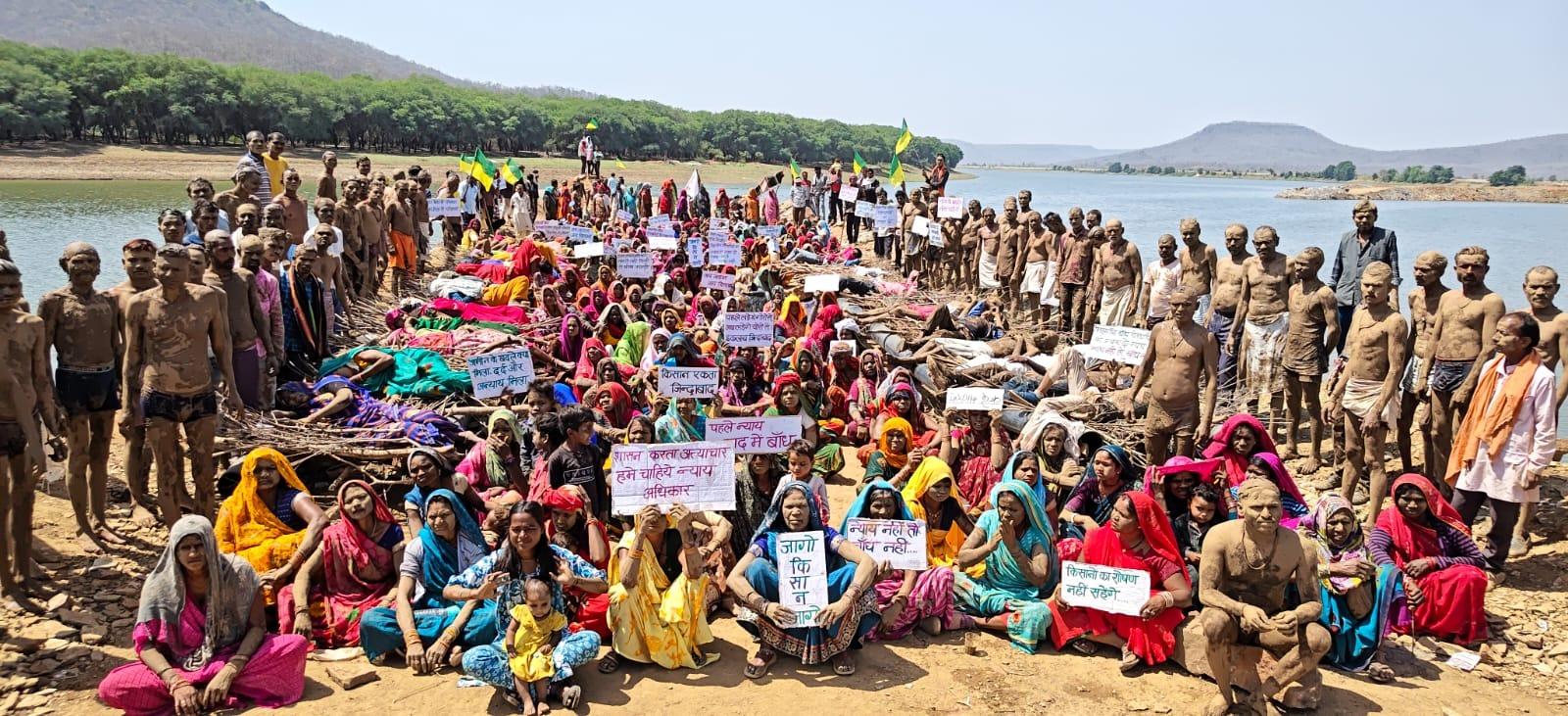 छतरपुर में किसानों का 10 दिन से अनशन