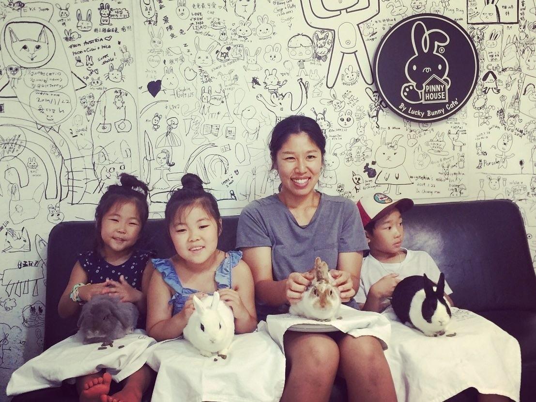 Lucky Bunny Cafe, Thailand