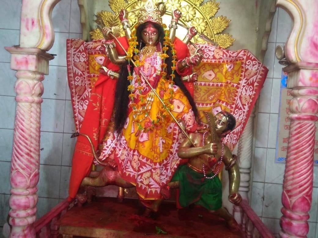 মা মহিষমর্দিনী দুর্গা