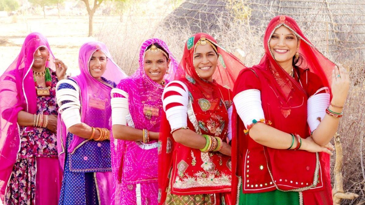 महिलाओं को दिखा रही हैं स्वरोजगार की राह,