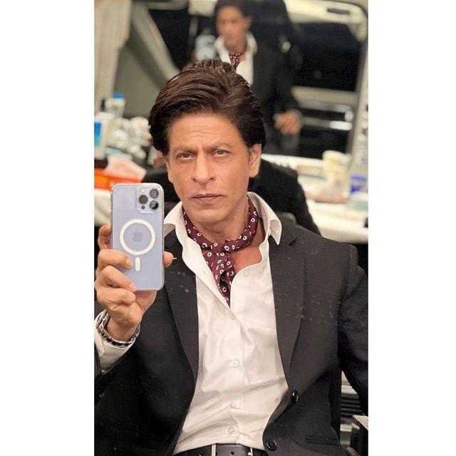 Photo Credit (SRK's Post)