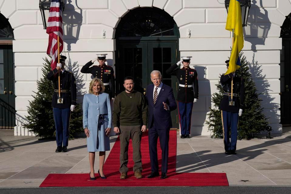 Zelensky arrived at the White House