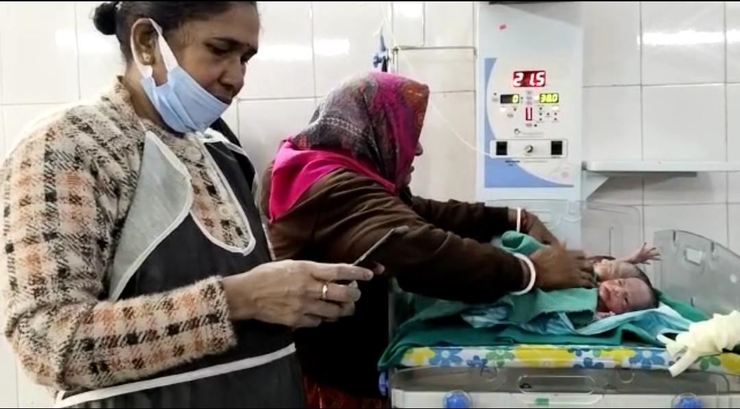 आरा सदर अस्पताल में एक साथ 3 बच्चों का जन्म