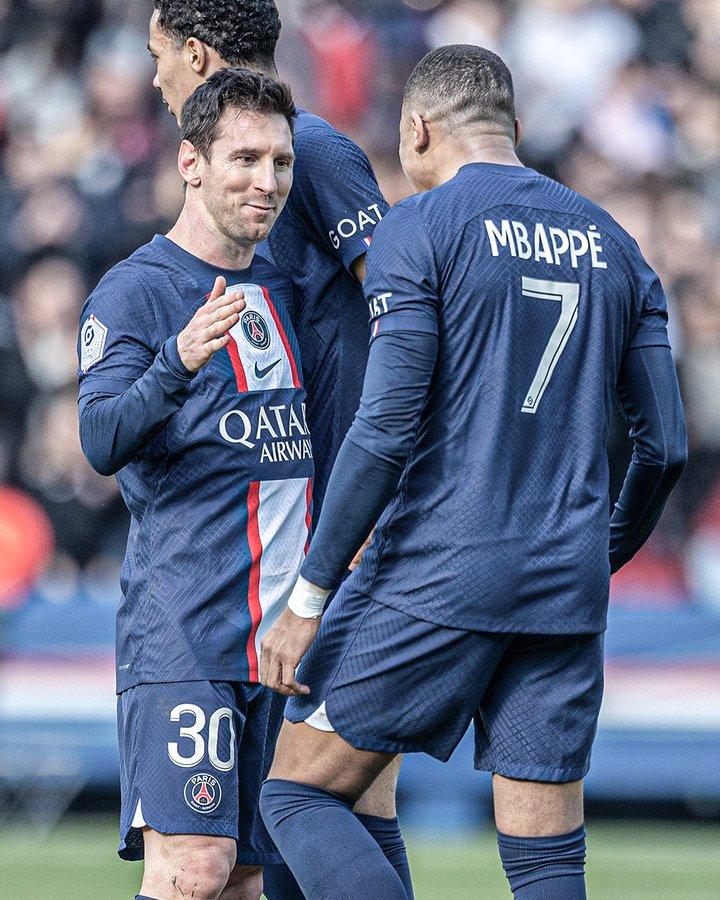 লিওনেল মেসি ও কিলিয়ান এমবাপে