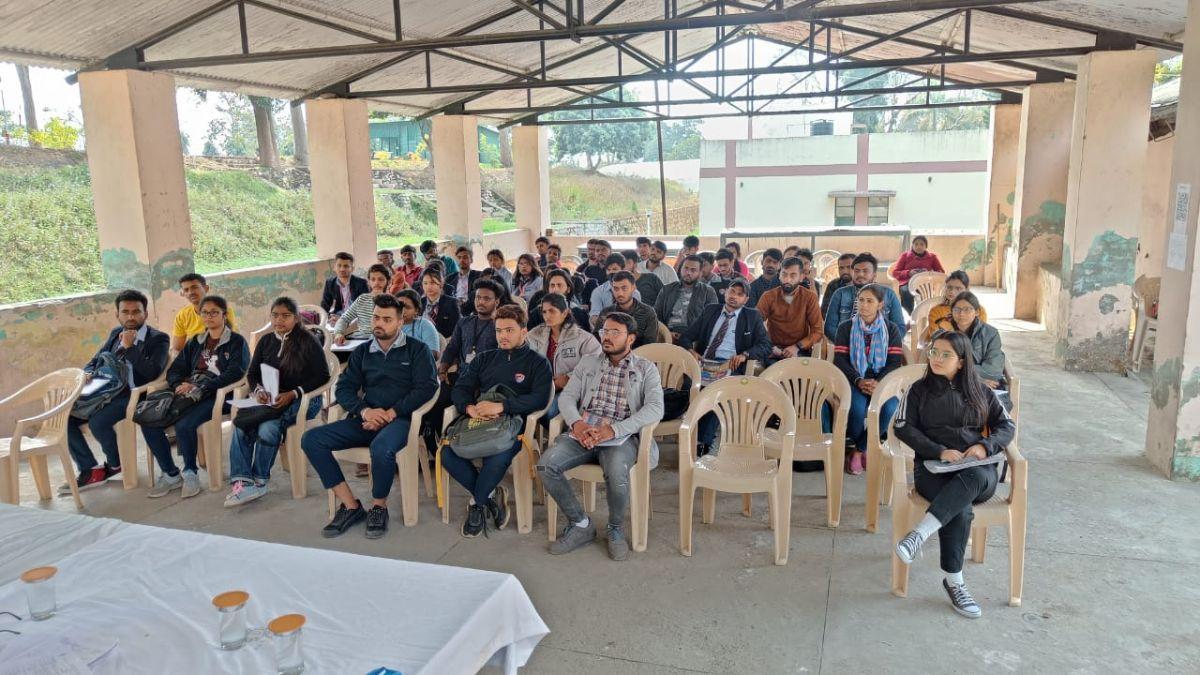 छात्रों को दिया गया प्रशिक्षण