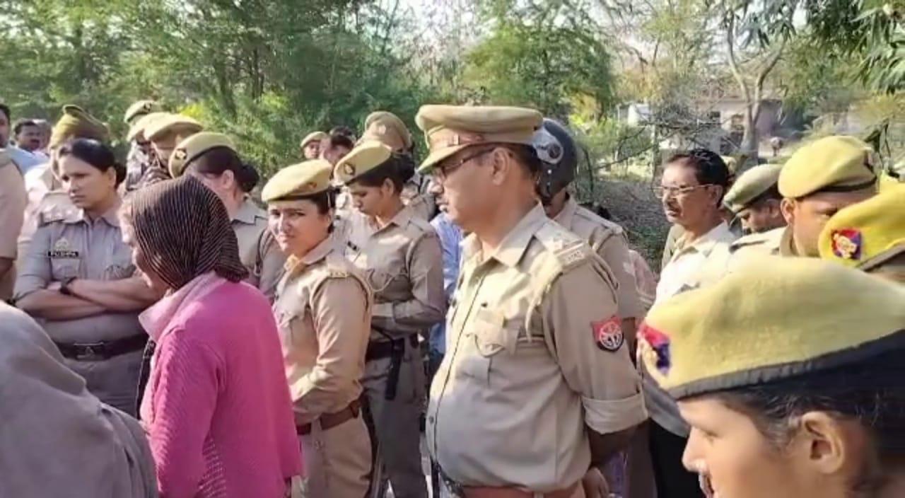 उन्नाव में किसान की गोली मारकर हत्या, घटनास्थल पर पुलिस बल मौजूद