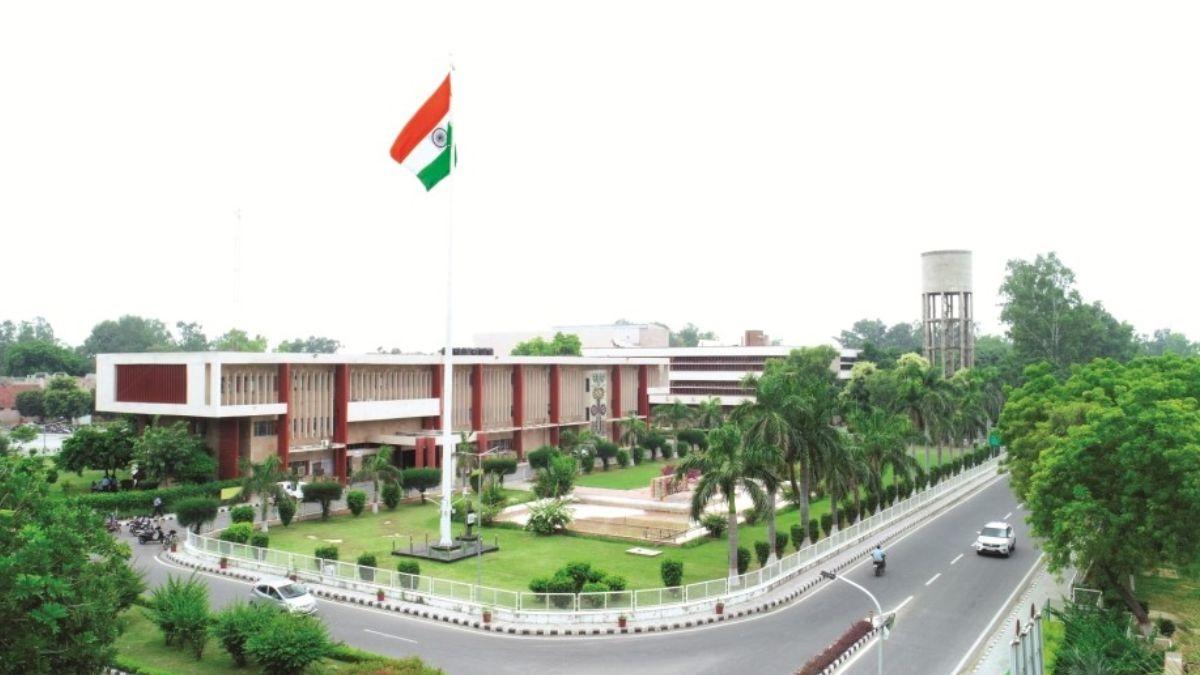 एचएयू के फ्लैचर भवन