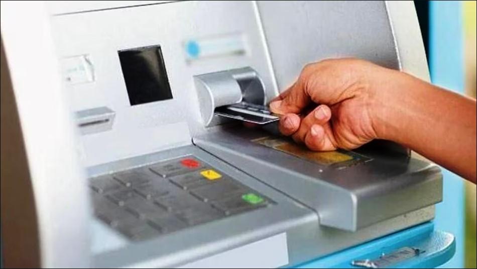 Punjab National Bank ने ATM से ट्रांजैक्शन से जुड़े नियमों में बदलाव किया है।