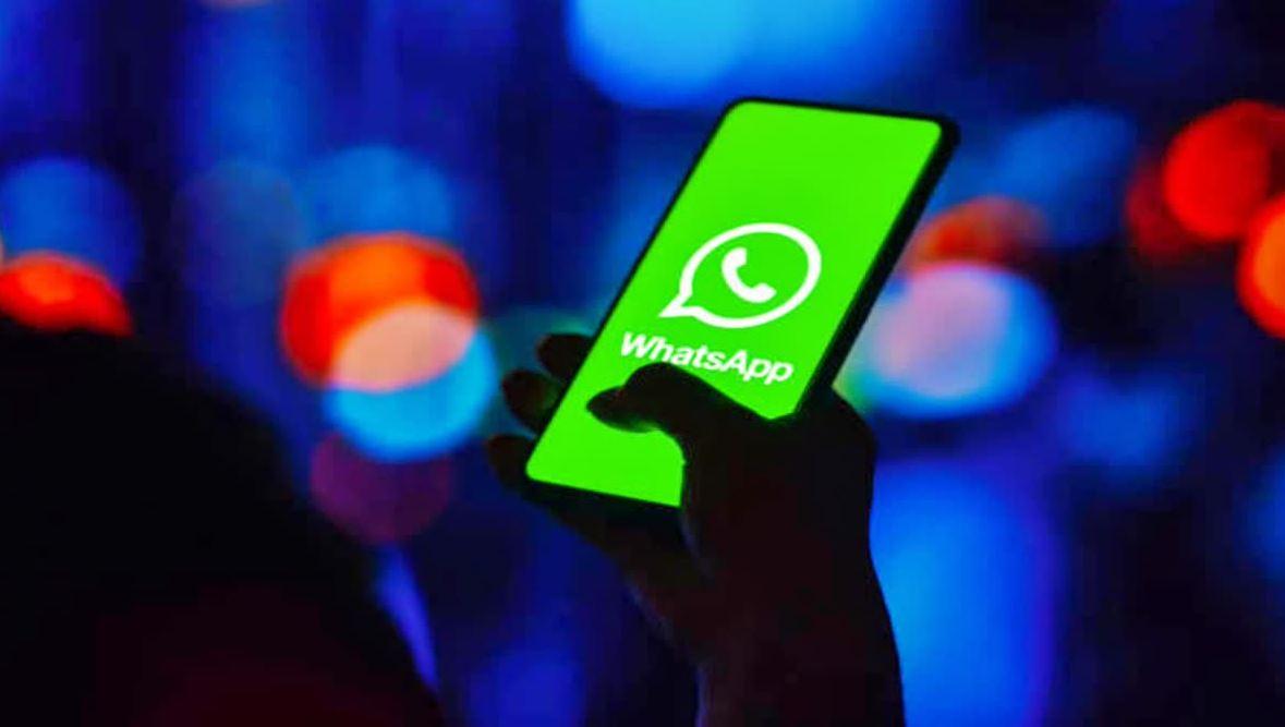 WhatsApp ने Ios पर एक नया ‘कम्युनिटी एंट्री पॉइंट’ शॉर्टकट रोल आउट किया है