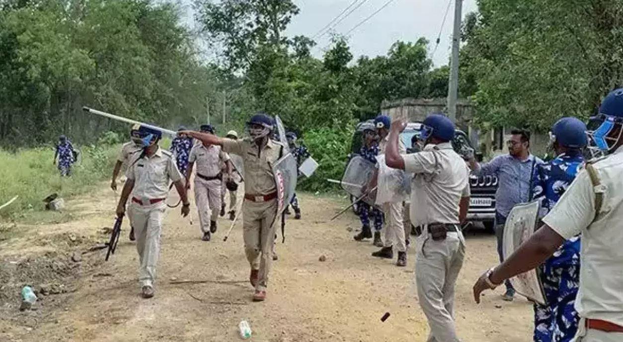 अदालत ने कहा कि फोर्स कहां से आती है यह राज्य चुनाव आयोग की चिंता नहीं है फिर याचिका कैसे विचारणीय है?