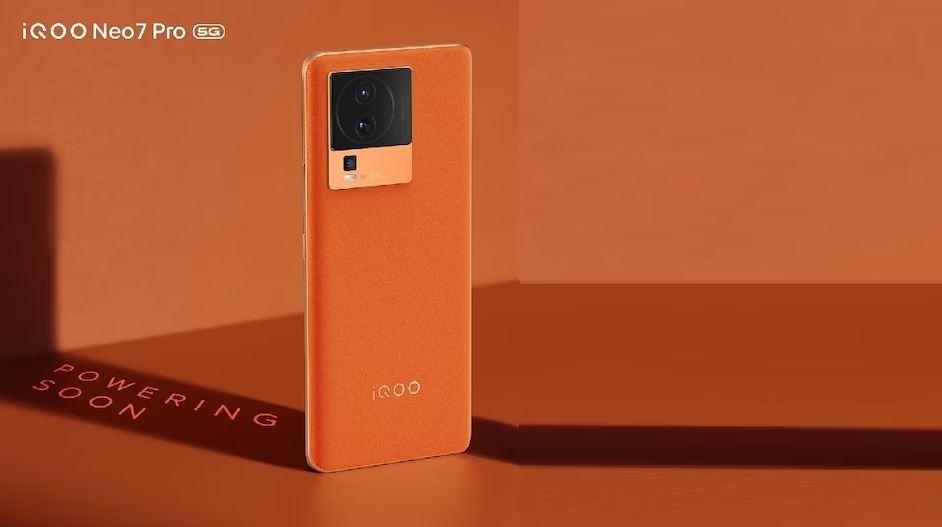 टीजर में कंपनी ने स्मार्टफोन के डिजाइन को अनवील किया है