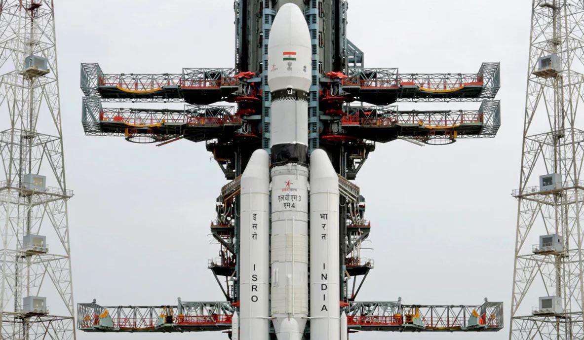 इसरो के वैज्ञानिकों ने गुरुवार को बताया कि चंद्रयान-3 अब 71351 Km x 233 Km की ऑर्बिट में है