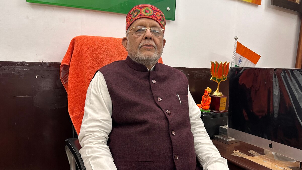 यूपी के वित्त मंत्री सुरेश खन्ना