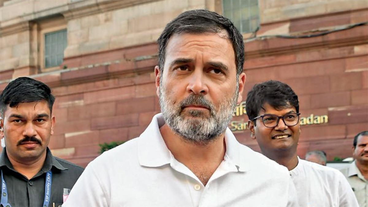 संसद के बाहर एलओपी राहुल गांधी/फाइल फोटो
