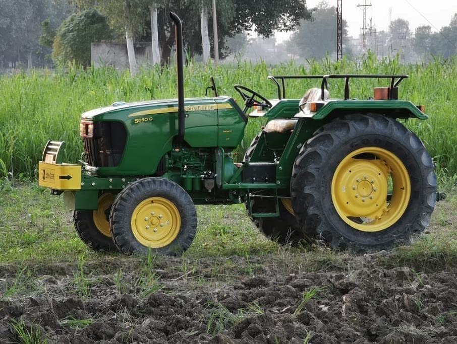 जॉन डीयर 5050 D