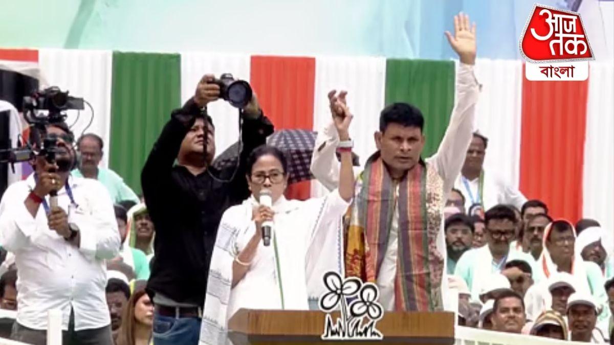 ২১ জুলাইয়ের মঞ্চে উত্তম কুমার ব্রজবাসী