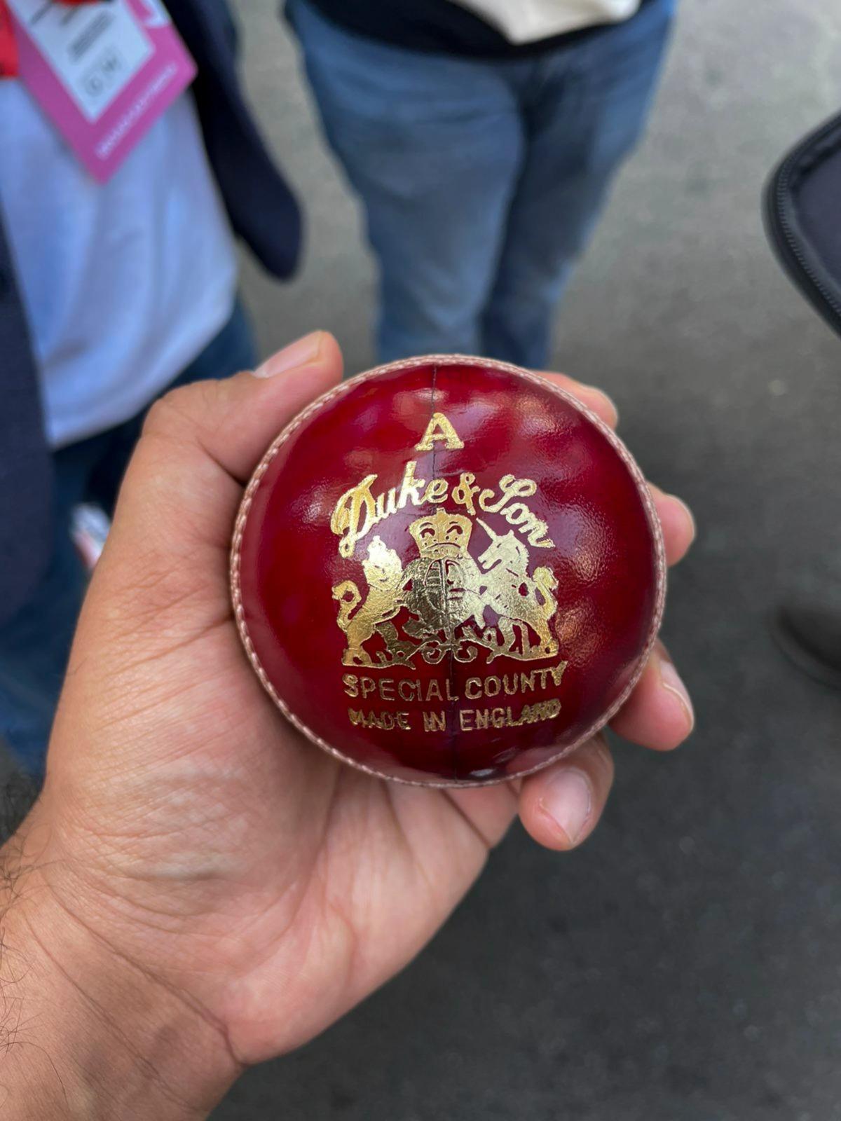 ডিউকস বল