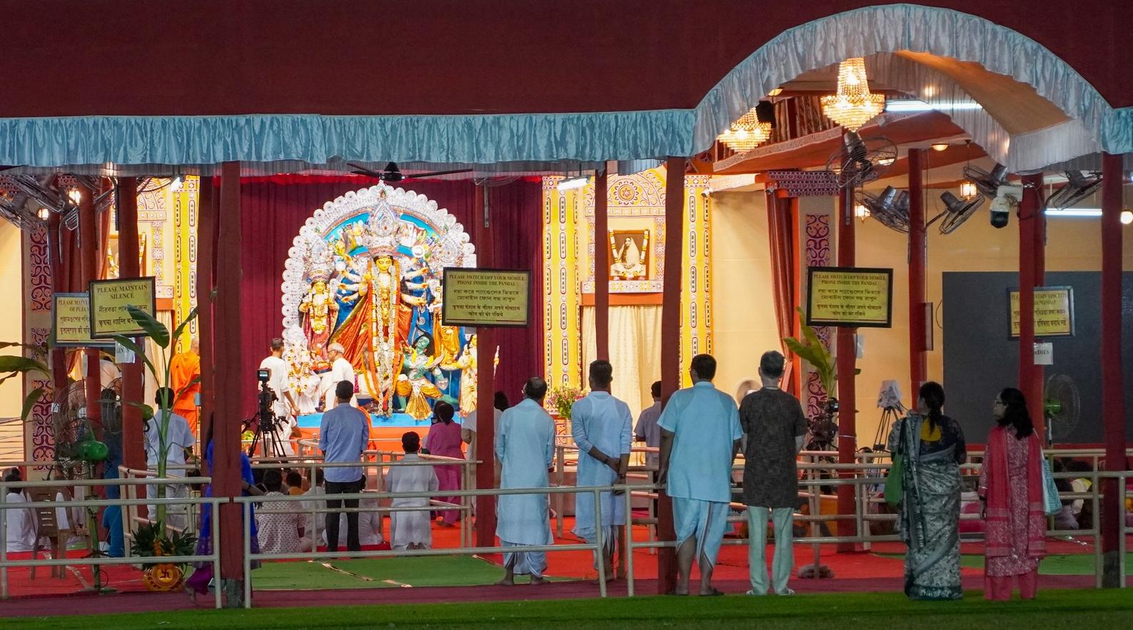 Belur Math pujo 