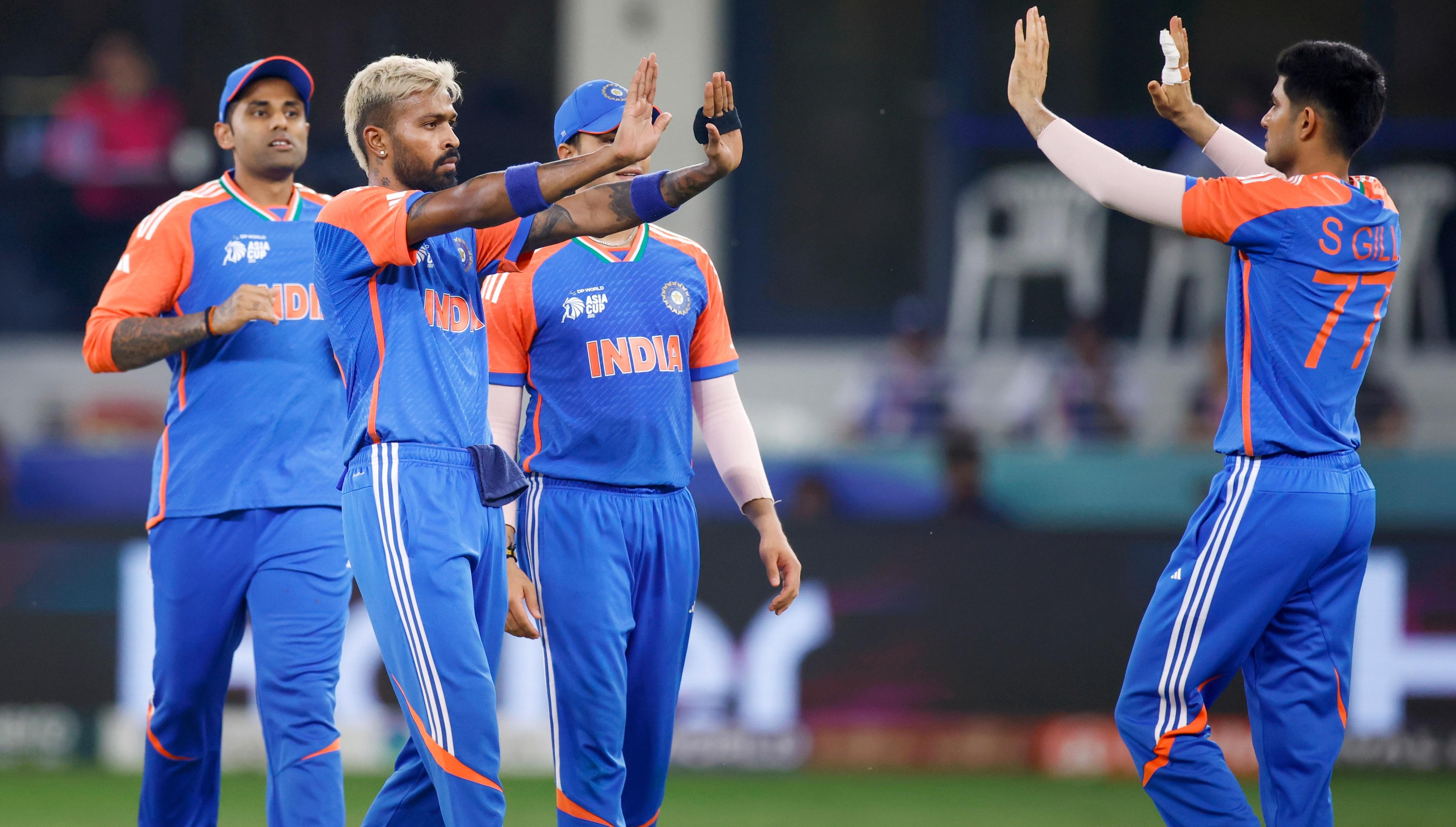 শ্রীলঙ্কার বিরুদ্ধে ম্যাচে ভারতীয় দল - পিটিআই