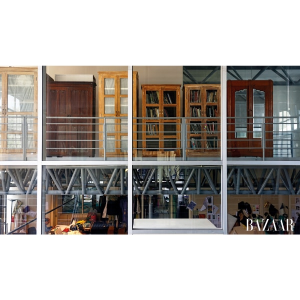 The library of Garg’s archives