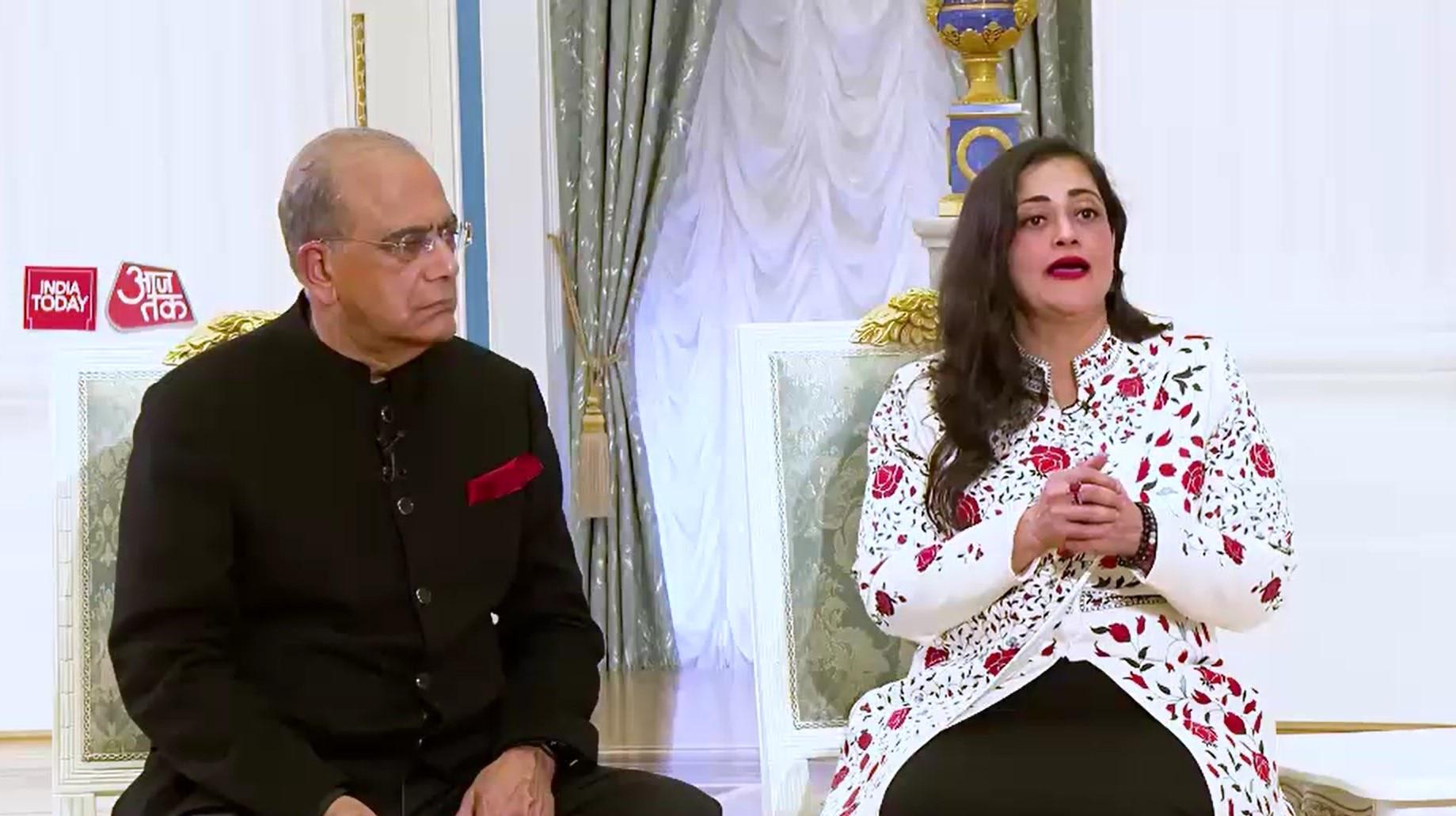 क्रेमलिन में इंडिया टुडे के ग्रुप चेयरमैन अरुण पुरी और वाइस चेयरपर्सन कली पुरी