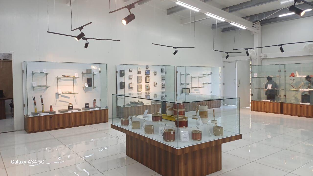 इंन्सुलेशन इन डिवाइस से किया जाता है