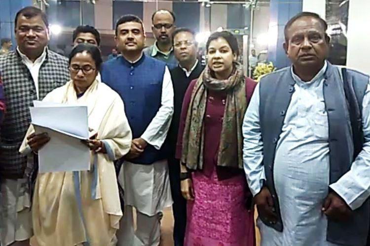 ২০১৯ সালে জানুয়ারি মাসে তৃণমূল কংগ্রেসে যোগ দিয়েছিলেন মৌসম, মমতা বন্দ্যোপাধ্যায় ও শুভেন্দু অধিকারীর উপস্থিতিতে- ফাইল ছবি