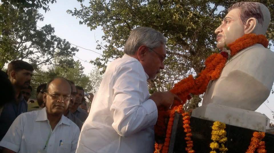 मुख्यमंत्री नीतीश कुमार 2014 में स्मारक पर पहुंचे थे