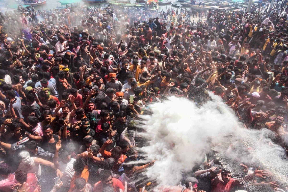 मणिकर्णिका घाट पर मसान होली (फाइल फोटो)