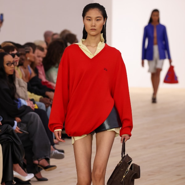 A model walks the runway during the Loewe Womenswear Spring/Summer 2026 show